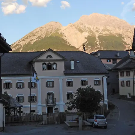 Stilvolle 2,5 Zimmer, In Sent Scuol