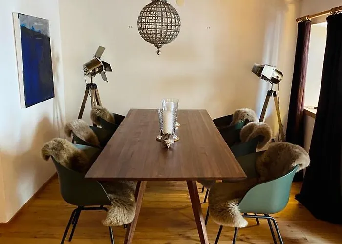 Stilvolle 2,5 Zimmer, In Sent Scuol